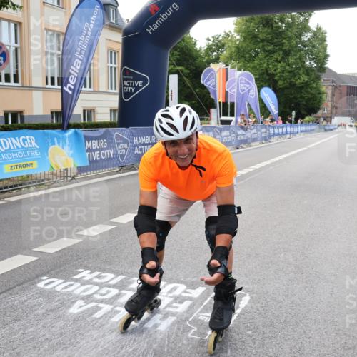 29.06.2025 - hella hamburg halbmarathon Strokosch-Dieckow http://msf.ph/oto/8192048 29.06.2025 09:33:46 Ziel 20119 meine-sportfotos.de