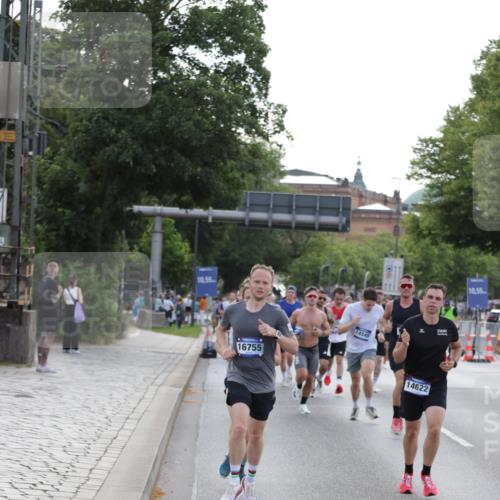 29.06.2025 - hella hamburg halbmarathon Jannik Wohlers http://msf.ph/oto/8192053 29.06.2025 09:45:17 Lombardsbrücke 1686, 1707, 2689, 4129, 4679, 4698, 4749, 5187, 5550, 6358, 7389, 7965, 8190, 10017, 10876, 11120, 12232, 12308, 12691, 12988, 13066, 13343, 13618, 14395, 14466, 14549, 14622, 14784, 15826, 15887, 16712, 16724, 16755, 17117, 17151, 17191, 17197, 17802, 18099, 18135, 18177 meine-sportfotos.de