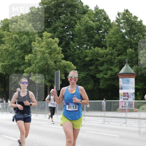 29.06.2025 - hella hamburg halbmarathon Jannik Wohlers http://msf.ph/oto/8192076 29.06.2025 10:24:17 Lombardsbrücke 1352, 1395, 2108, 2280, 2944, 3053, 3099, 3113, 3132, 3421, 4111, 4221, 4444, 5138, 5829, 5830, 6261, 6570, 10907, 11651, 11816, 11817, 12070, 12303, 13111, 13113, 13638, 14898, 15124, 15796, 15975, 17535, 18105, 19080 meine-sportfotos.de