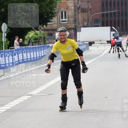29.06.2025 - hella hamburg halbmarathon Strokosch-Dieckow http://msf.ph/oto/8192082 29.06.2025 09:33:58 Ziel 20148 meine-sportfotos.de