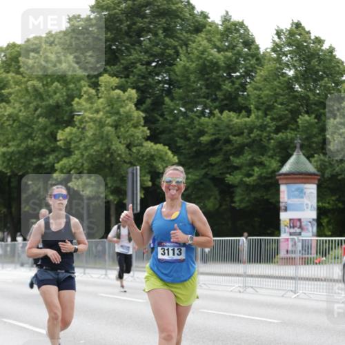 29.06.2025 - hella hamburg halbmarathon Jannik Wohlers http://msf.ph/oto/8192122 29.06.2025 10:24:17 Lombardsbrücke 1352, 1395, 2108, 2280, 2944, 3053, 3099, 3113, 3132, 3421, 4111, 4221, 4444, 5138, 5829, 5830, 6261, 6570, 10907, 11651, 11816, 11817, 12070, 12303, 13111, 13113, 13638, 14898, 15124, 15796, 15975, 17535, 18105, 19080 meine-sportfotos.de