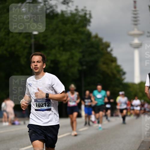 29.06.2025 - hella hamburg halbmarathon Dr. Thomas Lammeyer http://msf.ph/oto/8192149 29.06.2025 10:11:07 Kennedybrücke 1245, 4502, 5287, 5807, 6314, 6572, 6664, 9560, 10212, 10297, 11394 meine-sportfotos.de
