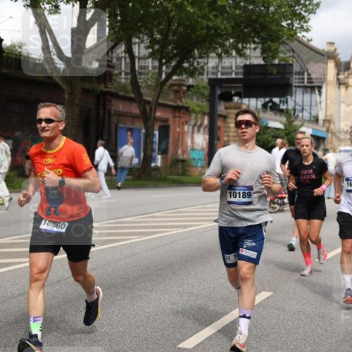 29.06.2025 - hella hamburg halbmarathon Yannick Fuchs http://msf.ph/oto/8192232 29.06.2025 10:44:03 20KM 1216, 1321, 2020, 2234, 2516, 2788, 3296, 3414, 3543, 3562, 3692, 3852, 4247, 4933, 5447, 5978, 6115, 6125, 6282, 7100, 7657, 8454, 8576, 8689, 8813, 8899, 8921, 9031, 9200, 9303, 9491, 9551, 9597, 9723, 10189, 10480, 11339, 11975, 12035, 12203, 12271, 12733, 13159, 13225, 13282, 13463, 13758, 13976, 14562, 14794, 14838, 15519, 15620, 15966, 16000, 16403, 16738, 16843, 16877, 16887, 17001, 17282, 17908, 18229, 18350, 18451, 18960 meine-sportfotos.de