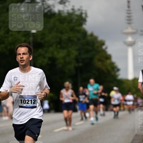 29.06.2025 - hella hamburg halbmarathon Dr. Thomas Lammeyer http://msf.ph/oto/8192233 29.06.2025 10:11:07 Kennedybrücke 1245, 4502, 5287, 5807, 6314, 6572, 6664, 9560, 10212, 10297, 11394 meine-sportfotos.de