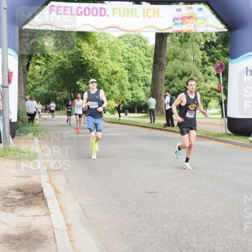 29.06.2025 - hella hamburg halbmarathon MichiJ http://msf.ph/oto/8192245 29.06.2025 10:19:55 Zwischen KM18-KM19 2689, 8190, 8318, 8784, 10270, 18422 meine-sportfotos.de