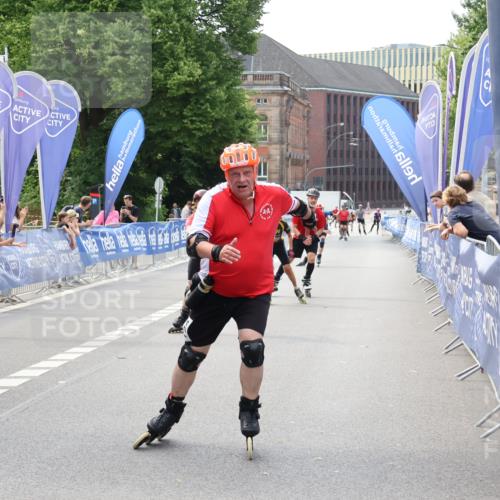 29.06.2025 - hella hamburg halbmarathon Strokosch-Dieckow http://msf.ph/oto/8192249 29.06.2025 09:34:17 Ziel 20124, 20248, 20303, 20406, 20547 meine-sportfotos.de
