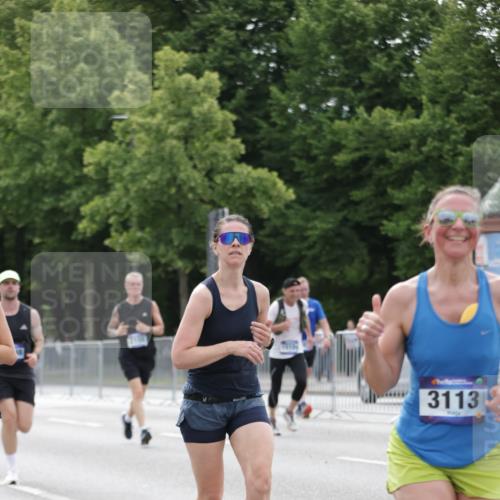 29.06.2025 - hella hamburg halbmarathon Jannik Wohlers http://msf.ph/oto/8192268 29.06.2025 10:24:18 Lombardsbrücke 1352, 1395, 2108, 2249, 2280, 2944, 3053, 3099, 3113, 3132, 3421, 4111, 4221, 4444, 5126, 5138, 5829, 5830, 6261, 6570, 10907, 11651, 11816, 11817, 12070, 12303, 13111, 13113, 13638, 14898, 15124, 15796, 15975, 17535, 18105 meine-sportfotos.de