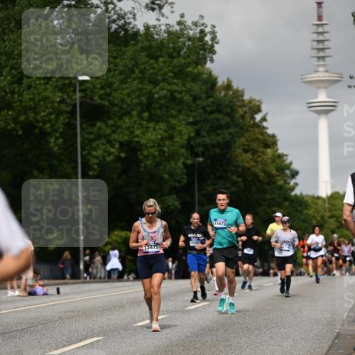 29.06.2025 - hella hamburg halbmarathon Dr. Thomas Lammeyer http://msf.ph/oto/8192385 29.06.2025 10:11:08 Kennedybrücke 1245, 4502, 5287, 5807, 6314, 6572, 6664, 9560, 10212, 10297, 10703, 11114, 11394 meine-sportfotos.de