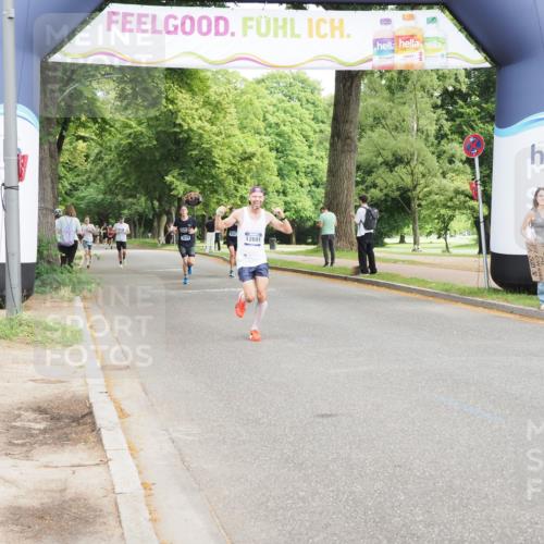 29.06.2025 - hella hamburg halbmarathon MichiJ http://msf.ph/oto/8192396 29.06.2025 10:19:57 Zwischen KM18-KM19 2689, 8190, 8318, 10270, 12049, 18422 meine-sportfotos.de