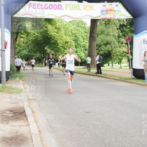 29.06.2025 - hella hamburg halbmarathon MichiJ http://msf.ph/oto/8192461 29.06.2025 10:19:57 Zwischen KM18-KM19 2689, 8190, 8318, 10270, 12049, 18422 meine-sportfotos.de