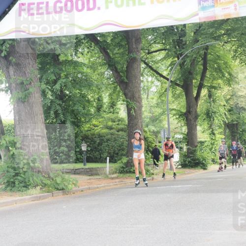 29.06.2025 - hella hamburg halbmarathon KatJ http://msf.ph/oto/8192507 29.06.2025 09:27:00 Zwischen KM18-KM19  meine-sportfotos.de