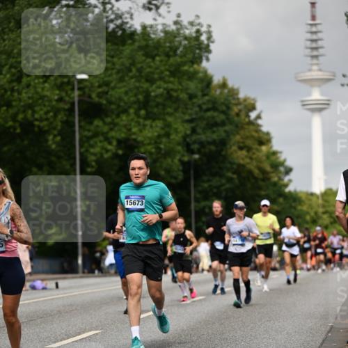 29.06.2025 - hella hamburg halbmarathon Dr. Thomas Lammeyer http://msf.ph/oto/8192524 29.06.2025 10:11:11 Kennedybrücke 1245, 4502, 5287, 5807, 5845, 6314, 6572, 6664, 9560, 10212, 10297, 10703, 11114, 11394 meine-sportfotos.de