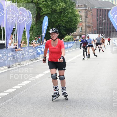 29.06.2025 - hella hamburg halbmarathon Strokosch-Dieckow http://msf.ph/oto/8192554 29.06.2025 09:34:31 Ziel 20050, 20271, 20306, 20431, 20435, 20475, 20546 meine-sportfotos.de