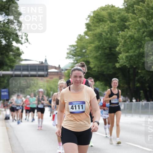29.06.2025 - hella hamburg halbmarathon Jannik Wohlers http://msf.ph/oto/8192621 29.06.2025 10:24:20 Lombardsbrücke 1352, 1395, 2108, 2249, 2280, 2944, 3053, 3099, 3113, 3132, 3421, 4111, 4221, 4444, 5126, 5138, 5829, 5830, 6261, 6570, 10907, 11651, 11816, 11817, 12070, 12303, 13111, 13113, 13638, 14898, 15124, 15796, 15975, 17535, 18105 meine-sportfotos.de