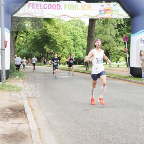 29.06.2025 - hella hamburg halbmarathon MichiJ http://msf.ph/oto/8192687 29.06.2025 10:19:58 Zwischen KM18-KM19 2689, 8190, 8318, 10270, 12049, 12691, 18422 meine-sportfotos.de