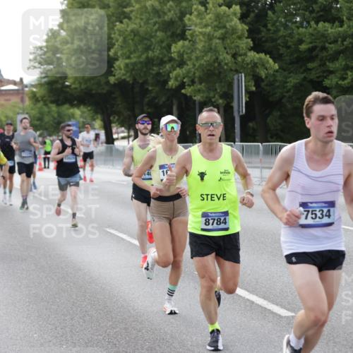 29.06.2025 - hella hamburg halbmarathon Jannik Wohlers http://msf.ph/oto/8192722 29.06.2025 09:45:58 Lombardsbrücke 1344, 2525, 3843, 3955, 5042, 7534, 7845, 7901, 8784, 8864, 8956, 10298, 10865, 10929, 11230, 11282, 11833, 12987, 13252, 13617, 14276, 14293, 15391, 15689, 16065, 16140, 16243, 16580, 16931, 17213, 17826, 18235, 18422, 18562, 18563 meine-sportfotos.de