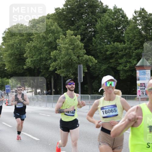 29.06.2025 - hella hamburg halbmarathon Jannik Wohlers http://msf.ph/oto/8192757 29.06.2025 09:45:58 Lombardsbrücke 1344, 2525, 3843, 3955, 5042, 7534, 7845, 7901, 8784, 8864, 8956, 10298, 10865, 10929, 11230, 11282, 11833, 12987, 13252, 13617, 14276, 14293, 15391, 15689, 16065, 16140, 16243, 16580, 16931, 17213, 17826, 18235, 18422, 18562, 18563 meine-sportfotos.de