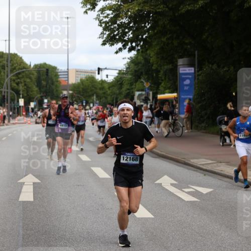 29.06.2025 - hella hamburg halbmarathon Yannick Fuchs http://msf.ph/oto/8192764 29.06.2025 10:31:17 20KM 1385, 1571, 2121, 3959, 5961, 6915, 7831, 8084, 8121, 9313, 10404, 10852, 11120, 11304, 11620, 12051, 12168, 12916, 13991, 14075, 14622, 15621, 16158, 17078, 17192, 18038, 18156, 18733 meine-sportfotos.de