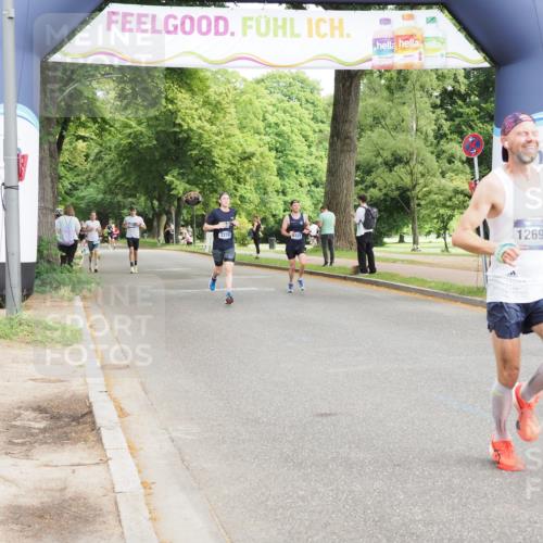 29.06.2025 - hella hamburg halbmarathon MichiJ http://msf.ph/oto/8192817 29.06.2025 10:19:59 Zwischen KM18-KM19 2689, 8318, 12049, 12691 meine-sportfotos.de