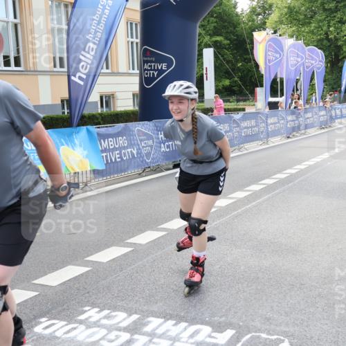 29.06.2025 - hella hamburg halbmarathon Strokosch-Dieckow http://msf.ph/oto/8192832 29.06.2025 09:34:39 Ziel 20050, 20351, 20431, 20435, 20475 meine-sportfotos.de