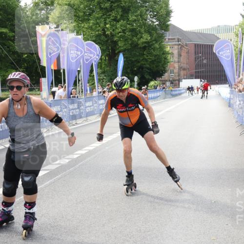 29.06.2025 - hella hamburg halbmarathon Strokosch-Dieckow http://msf.ph/oto/8192881 29.06.2025 09:34:41 Ziel 20050, 20351, 20475 meine-sportfotos.de