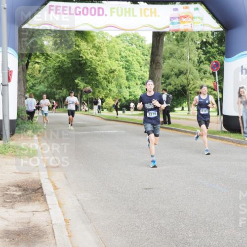 29.06.2025 - hella hamburg halbmarathon MichiJ http://msf.ph/oto/8192940 29.06.2025 10:20:01 Zwischen KM18-KM19 2689, 3379, 8323, 12049, 12691 meine-sportfotos.de
