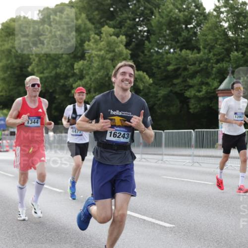 29.06.2025 - hella hamburg halbmarathon Jannik Wohlers http://msf.ph/oto/8192941 29.06.2025 09:46:04 Lombardsbrücke 1344, 1889, 3955, 4477, 7534, 7845, 7901, 8784, 8864, 8956, 10298, 10865, 10929, 11230, 11304, 11661, 12987, 13252, 13617, 13961, 14276, 15391, 15902, 16065, 16140, 16243, 16811, 16931, 16957, 17213, 17826, 18422 meine-sportfotos.de