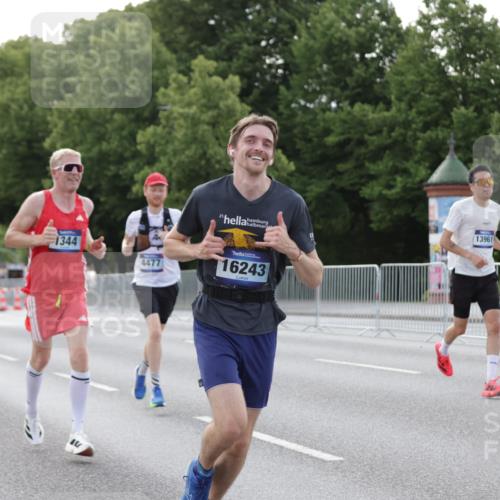 29.06.2025 - hella hamburg halbmarathon Jannik Wohlers http://msf.ph/oto/8192948 29.06.2025 09:46:04 Lombardsbrücke 1344, 1889, 3955, 4477, 7534, 7845, 7901, 8784, 8864, 8956, 10298, 10865, 10929, 11230, 11304, 11661, 12987, 13252, 13617, 13961, 14276, 15391, 15902, 16065, 16140, 16243, 16811, 16931, 16957, 17213, 17826, 18422 meine-sportfotos.de