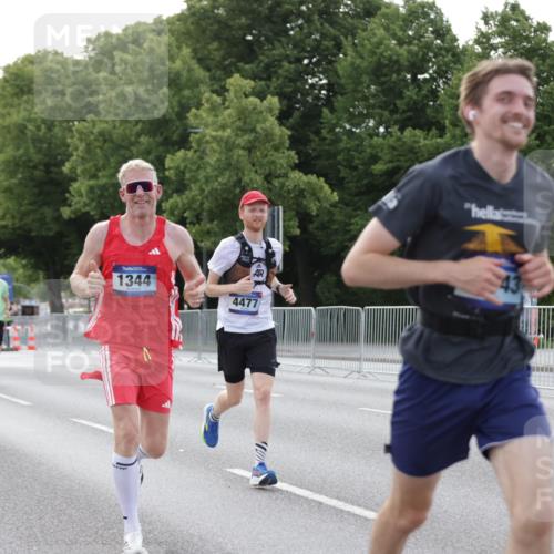 29.06.2025 - hella hamburg halbmarathon Jannik Wohlers http://msf.ph/oto/8192976 29.06.2025 09:46:04 Lombardsbrücke 1344, 1889, 3955, 4477, 7534, 7845, 7901, 8784, 8864, 8956, 10298, 10865, 10929, 11230, 11304, 11661, 12987, 13252, 13617, 13961, 14276, 15391, 15902, 16065, 16140, 16243, 16811, 16931, 16957, 17213, 17826, 18422 meine-sportfotos.de