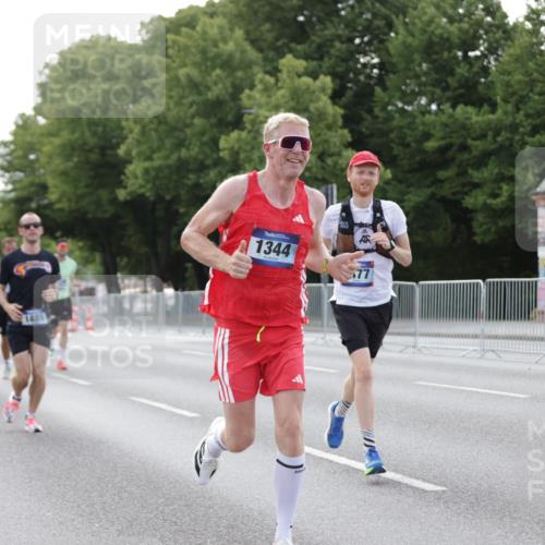 29.06.2025 - hella hamburg halbmarathon Jannik Wohlers http://msf.ph/oto/8192986 29.06.2025 09:46:04 Lombardsbrücke 1344, 1889, 3955, 4477, 7534, 7845, 7901, 8784, 8864, 8956, 10298, 10865, 10929, 11230, 11304, 11661, 12987, 13252, 13617, 13961, 14276, 15391, 15902, 16065, 16140, 16243, 16811, 16931, 16957, 17213, 17826, 18422 meine-sportfotos.de