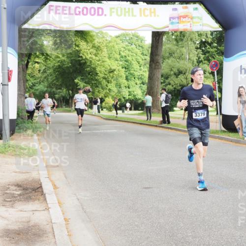 29.06.2025 - hella hamburg halbmarathon MichiJ http://msf.ph/oto/8193155 29.06.2025 10:20:02 Zwischen KM18-KM19 3379, 8323, 12049, 12691 meine-sportfotos.de