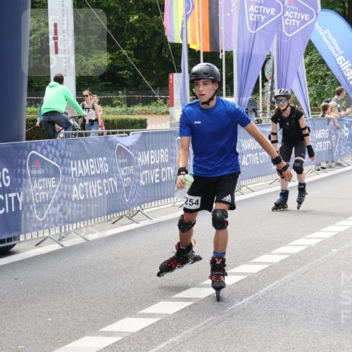 29.06.2025 - hella hamburg halbmarathon Strokosch-Dieckow http://msf.ph/oto/8193162 29.06.2025 09:34:59 Ziel 20095, 20102, 20254, 20324 meine-sportfotos.de