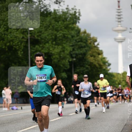29.06.2025 - hella hamburg halbmarathon Dr. Thomas Lammeyer http://msf.ph/oto/8193167 29.06.2025 10:11:12 Kennedybrücke 1245, 4502, 5287, 5807, 5845, 6314, 6664, 9560, 10212, 10297, 10703, 11114, 11394 meine-sportfotos.de