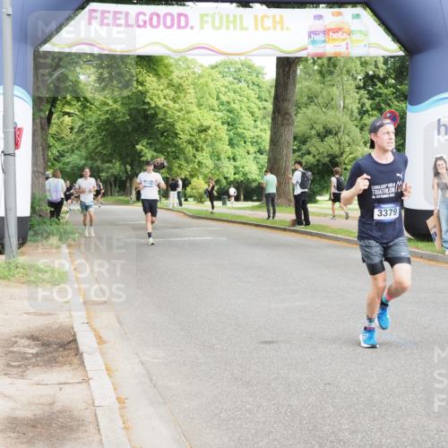 29.06.2025 - hella hamburg halbmarathon MichiJ http://msf.ph/oto/8193168 29.06.2025 10:20:02 Zwischen KM18-KM19 3379, 8323, 12049, 12691 meine-sportfotos.de