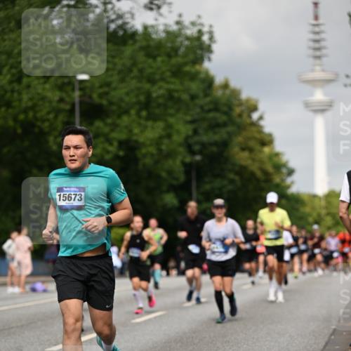 29.06.2025 - hella hamburg halbmarathon Dr. Thomas Lammeyer http://msf.ph/oto/8193228 29.06.2025 10:11:13 Kennedybrücke 1245, 4502, 5287, 5807, 5845, 6314, 6664, 9560, 10212, 10703, 11114, 11394 meine-sportfotos.de