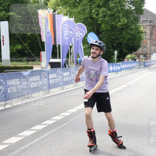 29.06.2025 - hella hamburg halbmarathon Strokosch-Dieckow http://msf.ph/oto/8193244 29.06.2025 09:35:06 Ziel 20324 meine-sportfotos.de