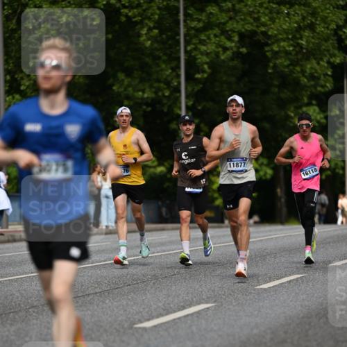 29.06.2025 - hella hamburg halbmarathon Dr. Thomas Lammeyer http://msf.ph/oto/8193253 29.06.2025 09:47:45 Kennedybrücke 1065, 2021, 2879, 3075, 3845, 3968, 4678, 7349, 8731, 8975, 9047, 10106, 10790 meine-sportfotos.de