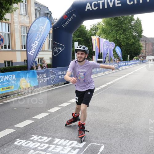 29.06.2025 - hella hamburg halbmarathon Strokosch-Dieckow http://msf.ph/oto/8193260 29.06.2025 09:35:07 Ziel 20324 meine-sportfotos.de