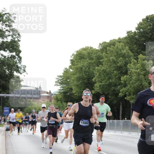 29.06.2025 - hella hamburg halbmarathon Jannik Wohlers http://msf.ph/oto/8193301 29.06.2025 09:46:07 Lombardsbrücke 1344, 1889, 3955, 4477, 4944, 5048, 7534, 7901, 8784, 8864, 10298, 10865, 10929, 11230, 11304, 11661, 12987, 13252, 13617, 13961, 14276, 14450, 15902, 16065, 16140, 16243, 16811, 16931, 16957, 17826, 18277, 18422 meine-sportfotos.de