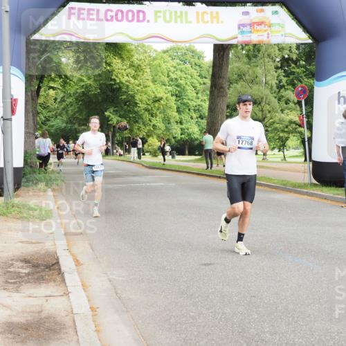 29.06.2025 - hella hamburg halbmarathon MichiJ http://msf.ph/oto/8193314 29.06.2025 10:20:05 Zwischen KM18-KM19 3379, 8323, 12691, 17768, 18871 meine-sportfotos.de