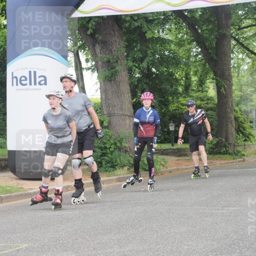 29.06.2025 - hella hamburg halbmarathon KatJ http://msf.ph/oto/8193368 29.06.2025 09:27:06 Zwischen KM18-KM19  meine-sportfotos.de
