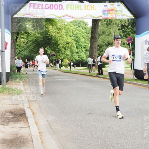 29.06.2025 - hella hamburg halbmarathon MichiJ http://msf.ph/oto/8193372 29.06.2025 10:20:05 Zwischen KM18-KM19 3379, 8323, 12691, 17768, 18871 meine-sportfotos.de