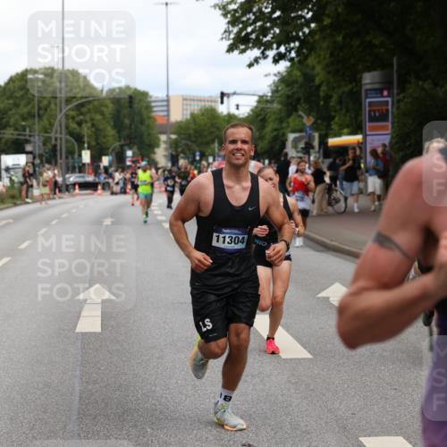 29.06.2025 - hella hamburg halbmarathon Yannick Fuchs http://msf.ph/oto/8193507 29.06.2025 10:31:21 20KM 1385, 1571, 2121, 3959, 5315, 5961, 6915, 7831, 8084, 8121, 9313, 10404, 10680, 10852, 11120, 11304, 11620, 11833, 12051, 12168, 12916, 13991, 14075, 16158, 17024, 17078, 17192, 17306, 17723, 18038, 18062, 18733 meine-sportfotos.de