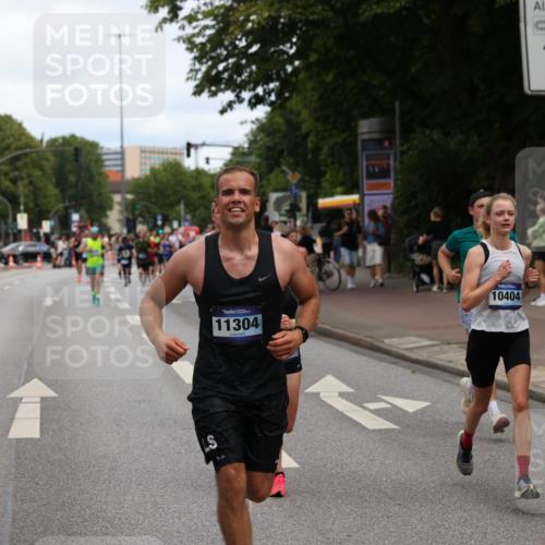 29.06.2025 - hella hamburg halbmarathon Yannick Fuchs http://msf.ph/oto/8193556 29.06.2025 10:31:22 20KM 1385, 1571, 2121, 3959, 5092, 5315, 5961, 6529, 6915, 7831, 8084, 8121, 9313, 10404, 10680, 10852, 11120, 11304, 11620, 11833, 12051, 12168, 12916, 13991, 14075, 16158, 17024, 17078, 17192, 17306, 17723, 18038, 18062, 18733 meine-sportfotos.de