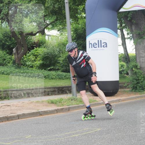 29.06.2025 - hella hamburg halbmarathon KatJ http://msf.ph/oto/8193607 29.06.2025 09:27:07 Zwischen KM18-KM19  meine-sportfotos.de