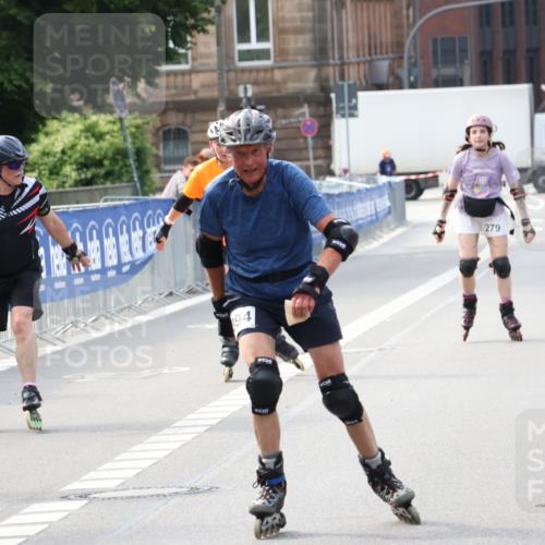 29.06.2025 - hella hamburg halbmarathon Strokosch-Dieckow http://msf.ph/oto/8193690 29.06.2025 09:36:19 Ziel 20120, 20279, 20393, 20394, 20398 meine-sportfotos.de