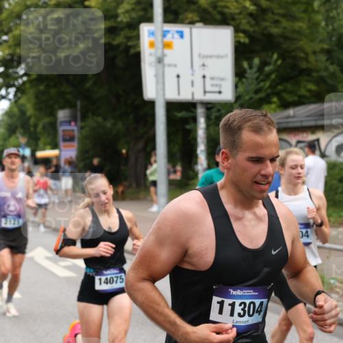 29.06.2025 - hella hamburg halbmarathon Yannick Fuchs http://msf.ph/oto/8193751 29.06.2025 10:31:23 20KM 1385, 1411, 1571, 2121, 3959, 5092, 5315, 5961, 6529, 6915, 7831, 8084, 8121, 9313, 10404, 10680, 11120, 11304, 11620, 11833, 12051, 12168, 12916, 13972, 13991, 14075, 16158, 17024, 17078, 17192, 17306, 17723, 18038, 18062, 18733 meine-sportfotos.de