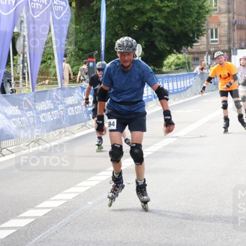 29.06.2025 - hella hamburg halbmarathon Strokosch-Dieckow http://msf.ph/oto/8193752 29.06.2025 09:36:21 Ziel 20120, 20279, 20393, 20394 meine-sportfotos.de