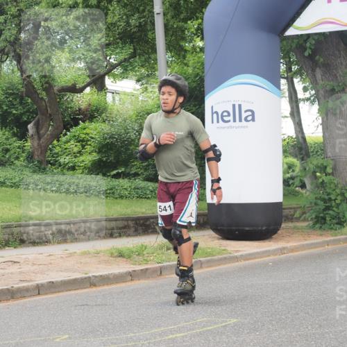 29.06.2025 - hella hamburg halbmarathon KatJ http://msf.ph/oto/8193816 29.06.2025 09:27:14 Zwischen KM18-KM19  meine-sportfotos.de