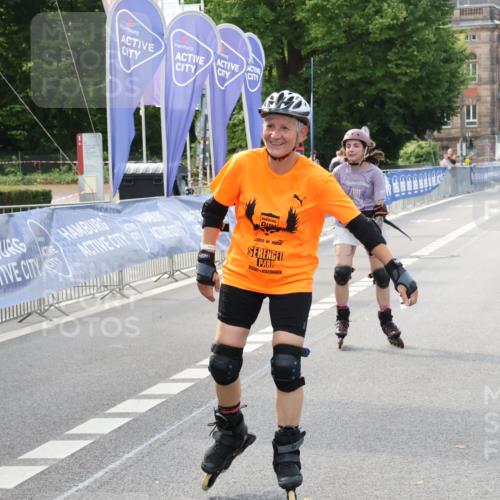 29.06.2025 - hella hamburg halbmarathon Strokosch-Dieckow http://msf.ph/oto/8193830 29.06.2025 09:36:25 Ziel 20120, 20279, 20393, 20394 meine-sportfotos.de